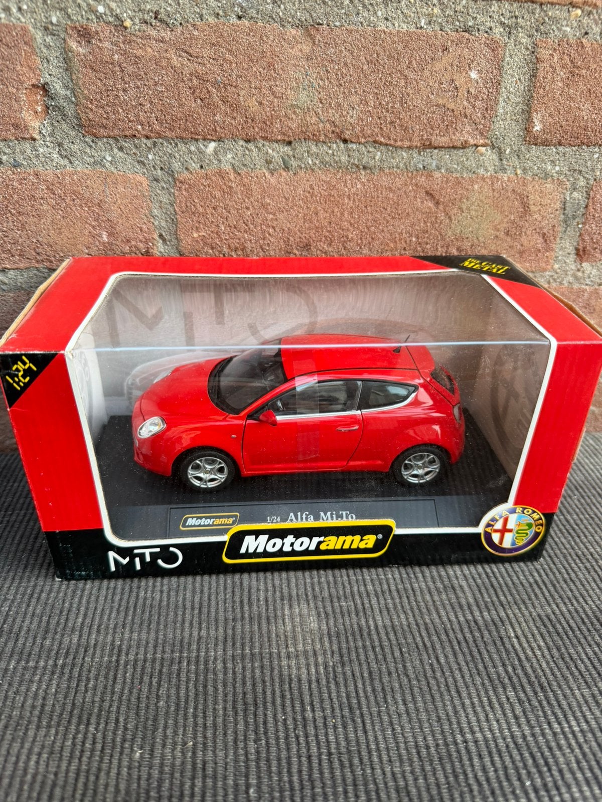 1:24 Alfa Romeo Mito …….. 25,-, Ophalen of Verzenden, Nieuw, Auto, Overige merken