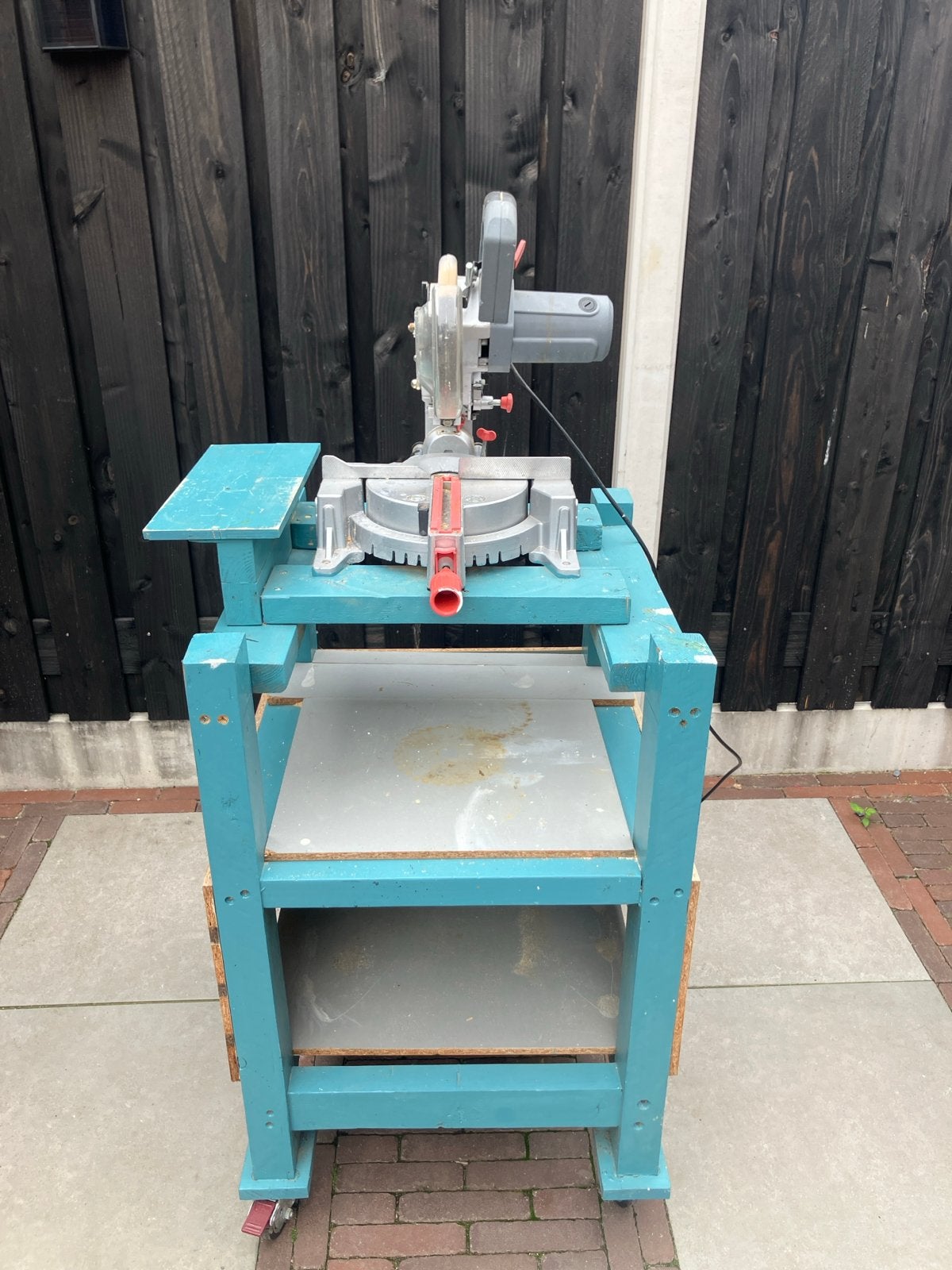 Afkortzaag met onderstel - Graphite, Ophalen, Gebruikt, 600 tot 1200 watt, Afkortzaag