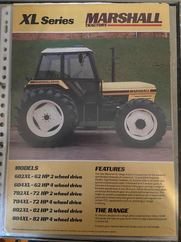 Tractorfolders, Boeken, Catalogussen en Folders, Ophalen of Verzenden, Gelezen, Folder