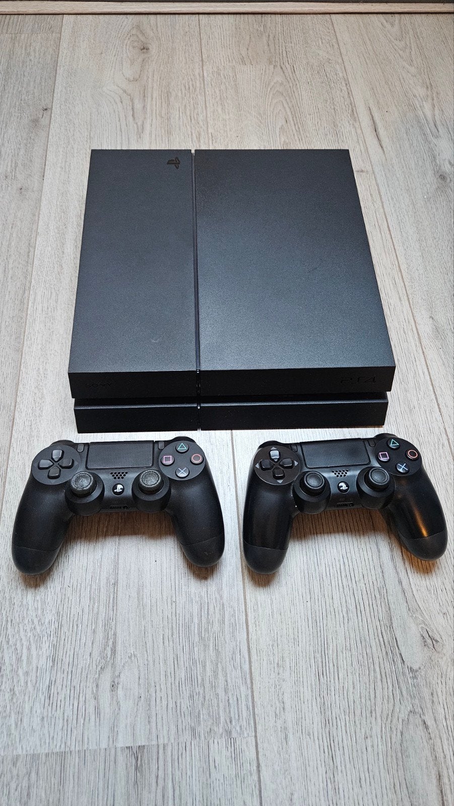 playstation 4 incl. 2 controllers en 2 spellen, Ophalen, Met 2 controllers, Original