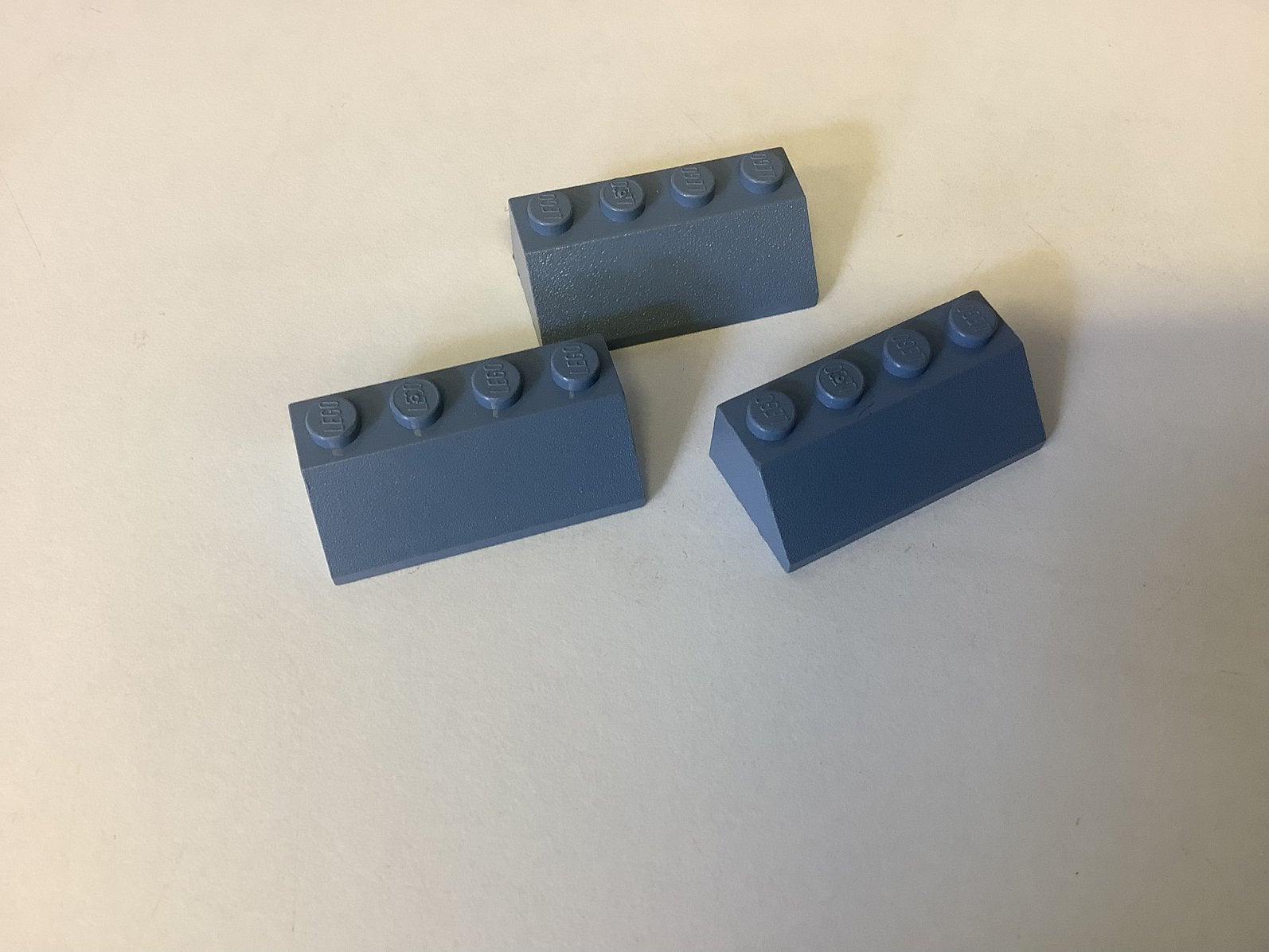 Lego dakpan 45 2x4 zandblauw, Ophalen of Verzenden, Gebruikt, Losse stenen, Lego