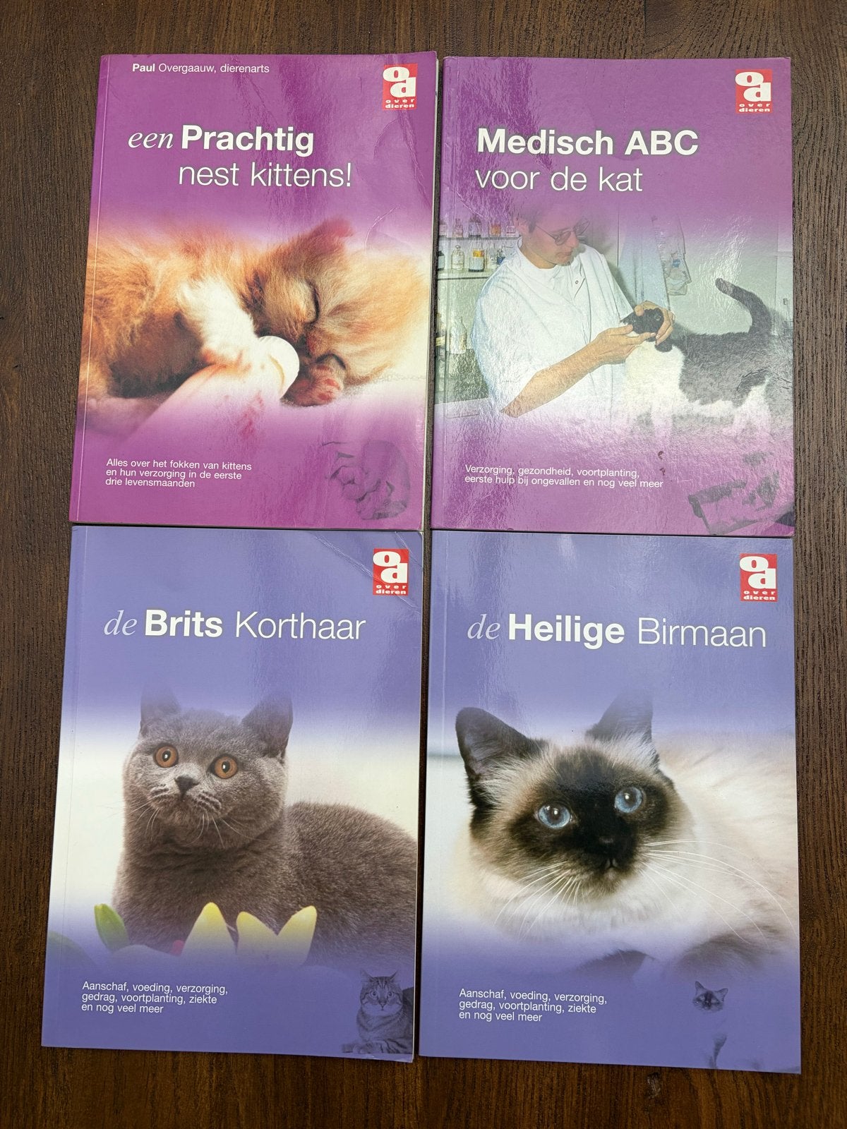 Kattenboeken: Kittens, Medisch ABC, Brits Korthaar, Birmaan, Ophalen of Verzenden, Gelezen, Katten