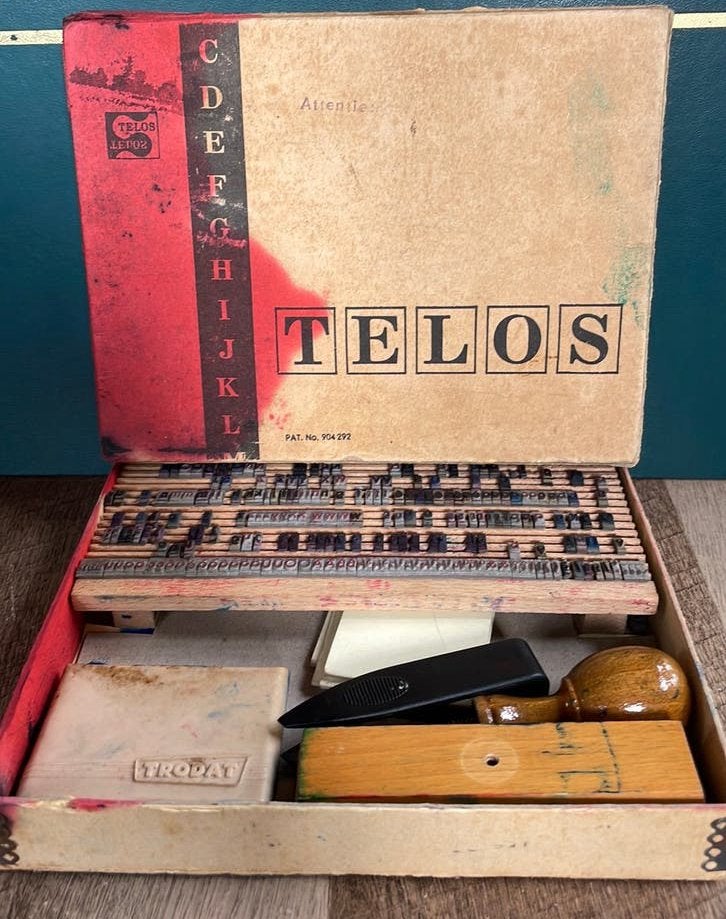 Vintage letter-stempelset -Telos -jaren ‘50, Ophalen of Verzenden, Gebruikt