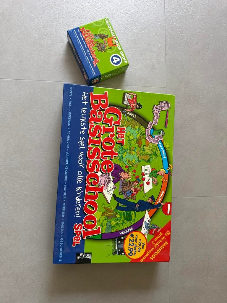 Het Grote Basisschoolspel + Vragenset Groep 4, Ophalen of Verzenden, Zo goed als nieuw