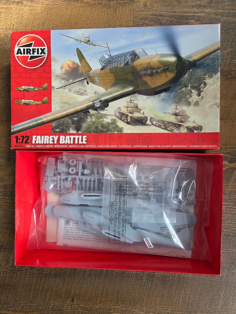 Fairey Gannet en Fairey Battle bouwmodellen, Ophalen, Zo goed als nieuw, 1:50 of kleiner