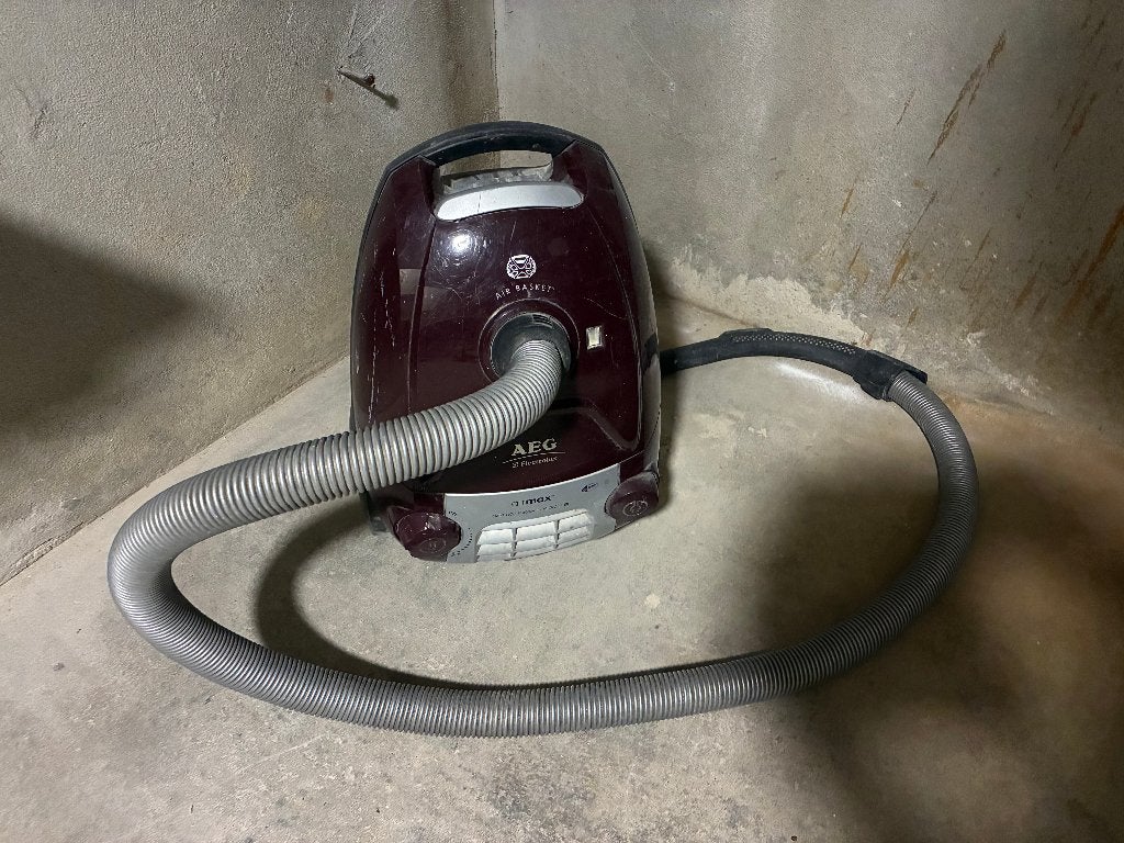 AEG Electrolux Airmax stofzuiger, Gebruikt, Overige typen, 1600 tot 2000 watt, Geschikt voor harde vloeren