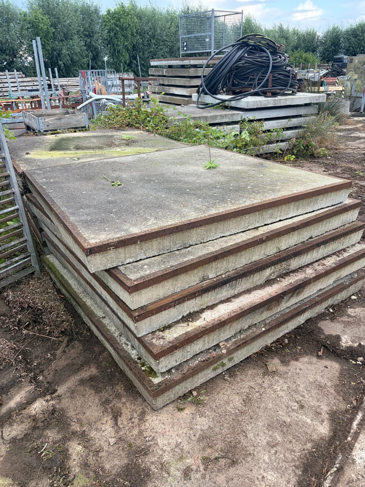 Stelconplaat 200x200  Betonplaat, Ophalen, Gebruikt, Overige materialen, 100 mm of meer