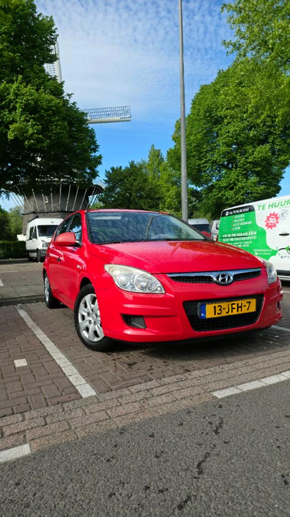 Hyundai i30 1.4 I Cvvt 5DR 2009 Rood (NEW APK), Voorwielaandrijving, Euro 5, 4 cilinders, 1396 cc