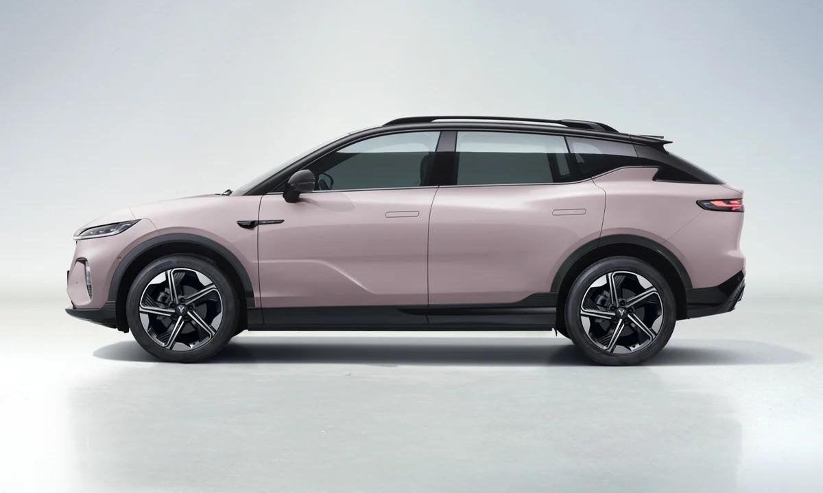 Voyah Courage Business Edition 80 kWh l Stoel verwarming/ven, 476 km, 80 kWh, Leder, 2143 kg