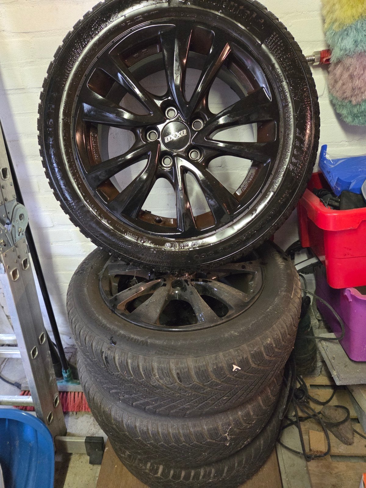 zwarte velgen met winterbanden 205/55 R 16 H, Ophalen, Gebruikt, 16 inch, Banden en Velgen