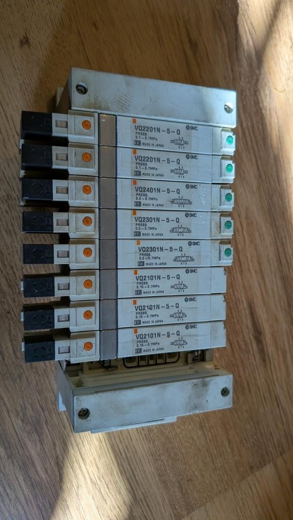 SMC VQ2201N-5-Q ventielen, Ophalen of Verzenden
