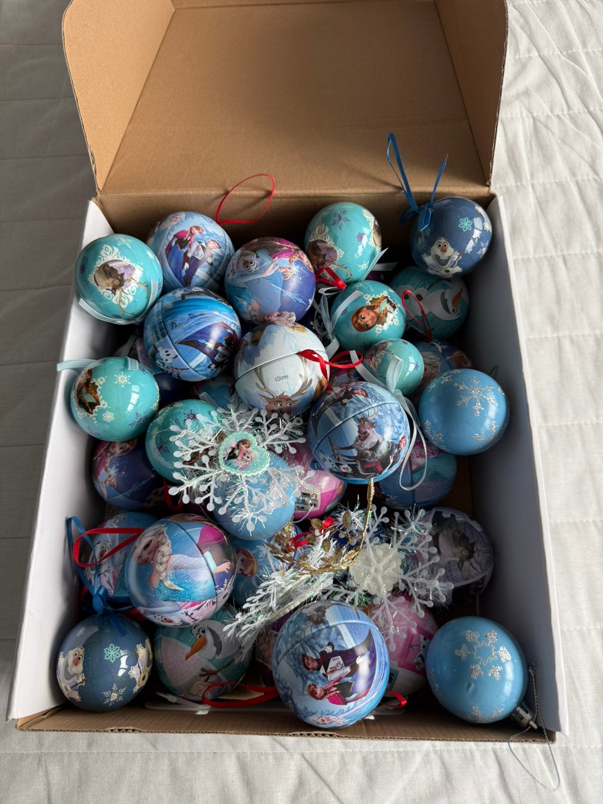 Frozen kerstballen️, Ophalen, Zo goed als nieuw