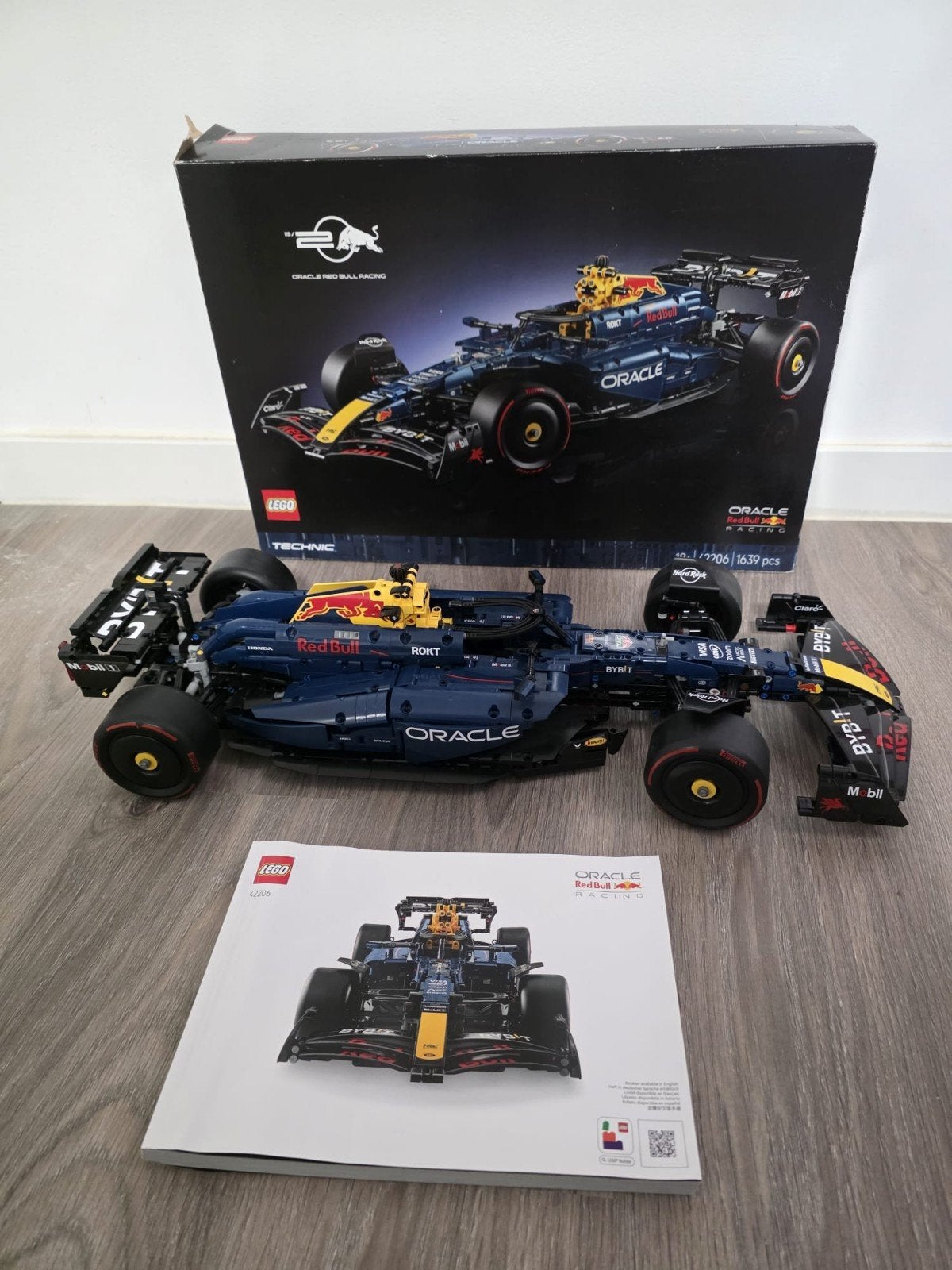 f1 lego red bull 42206, Kinderen en Baby's, Inclusief instructies, Lego, Ophalen of Verzenden, Zo goed als nieuw