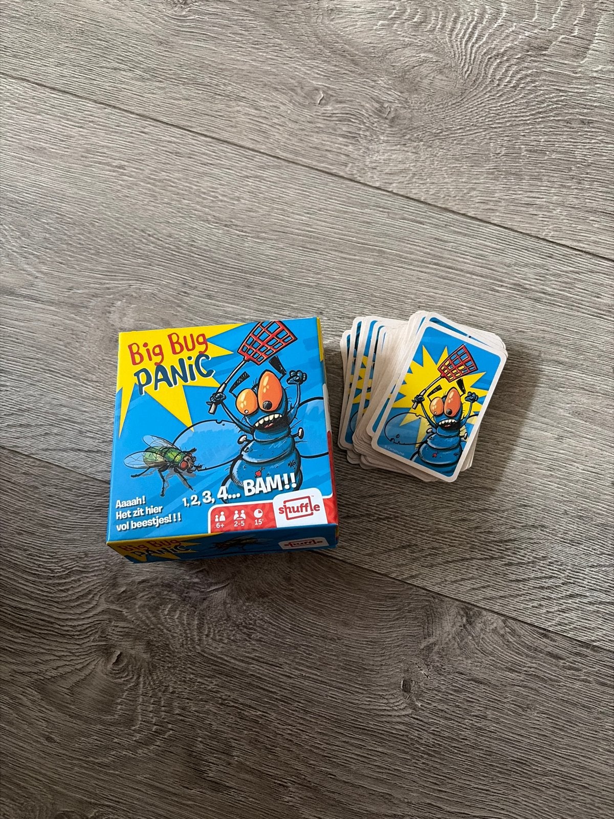 Big Bug Panic Kaartspel - Snel en Leuk voor het Hele Gezin, Drie of vier spelers, Ophalen of Verzenden, Zo goed als nieuw