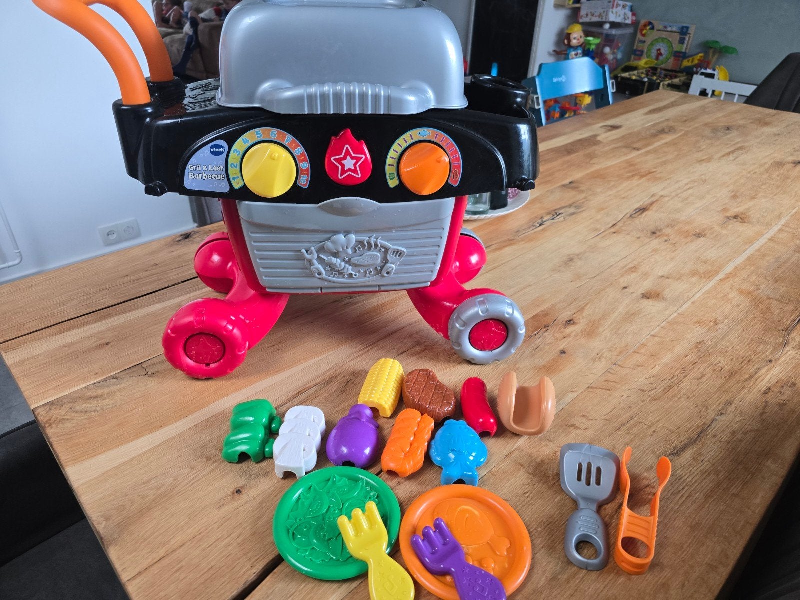 VTech Grill & Leer Barbecue met accessoires, Kinderen en Baby's, Speelgoed | Vtech, Ophalen, Zo goed als nieuw, 2 tot 4 jaar