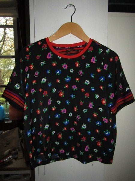 G119 MAISON SCOTCH mt S top shirtje zwart rood top, Verzenden, Zwart, Maison Scotch, Zo goed als nieuw