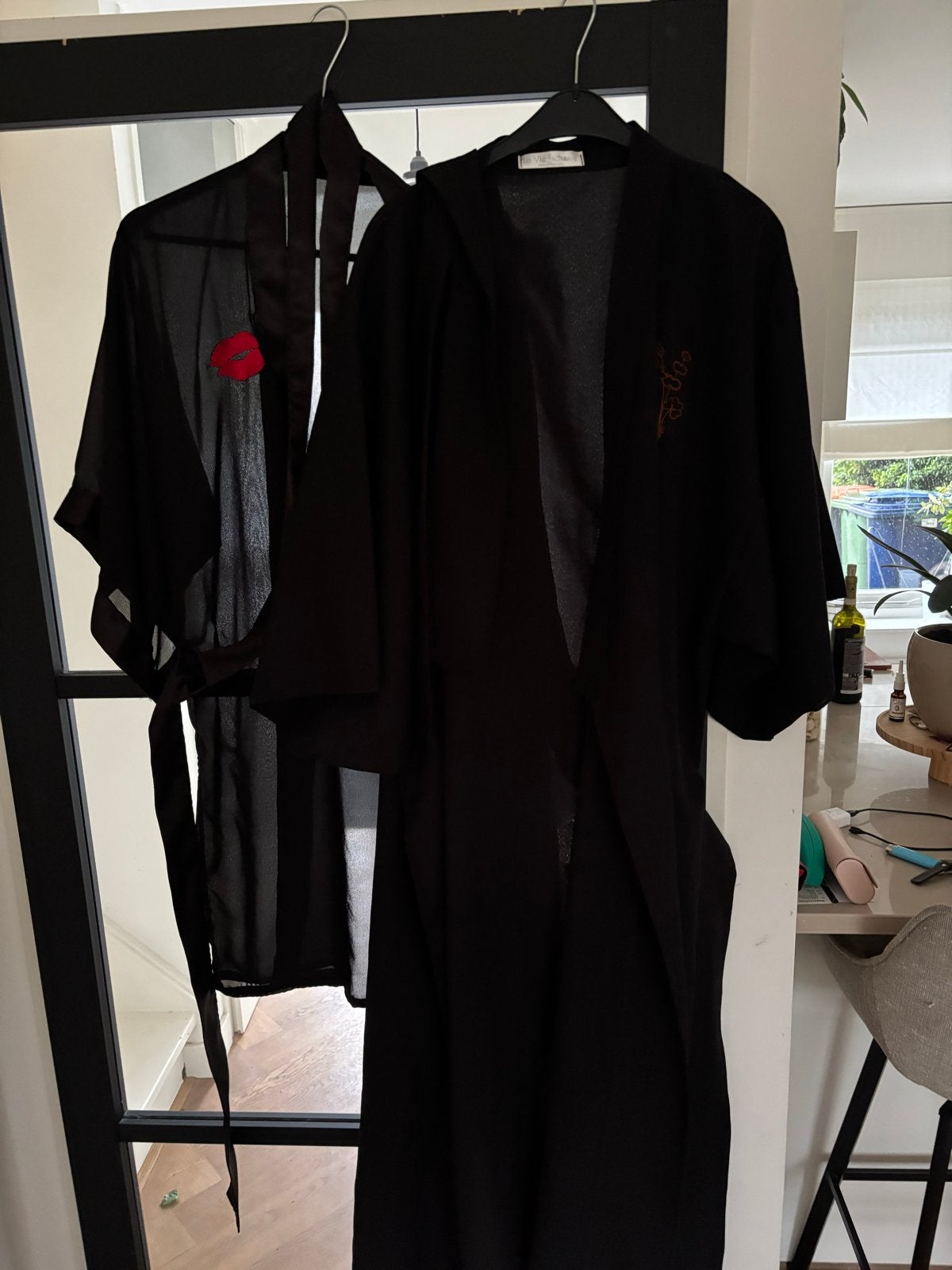 Librije kimono's - Zwarte zijden kimono's, Ophalen of Verzenden, Zo goed als nieuw