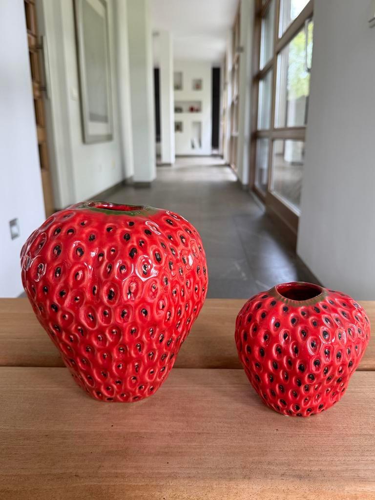 Set van 2 aardbeien vazen - Des Pots, Overige materialen, Minder dan 50 cm, Rond, Nieuw