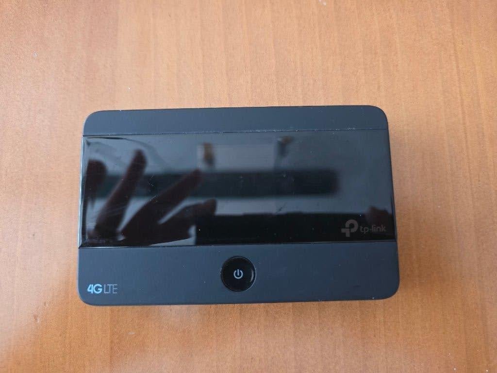 TP-Link M7350 - Mobiele Wifi (Mifi) router - 4G LTE, Computers en Software, Routers en Modems, Ophalen of Verzenden, Zo goed als nieuw