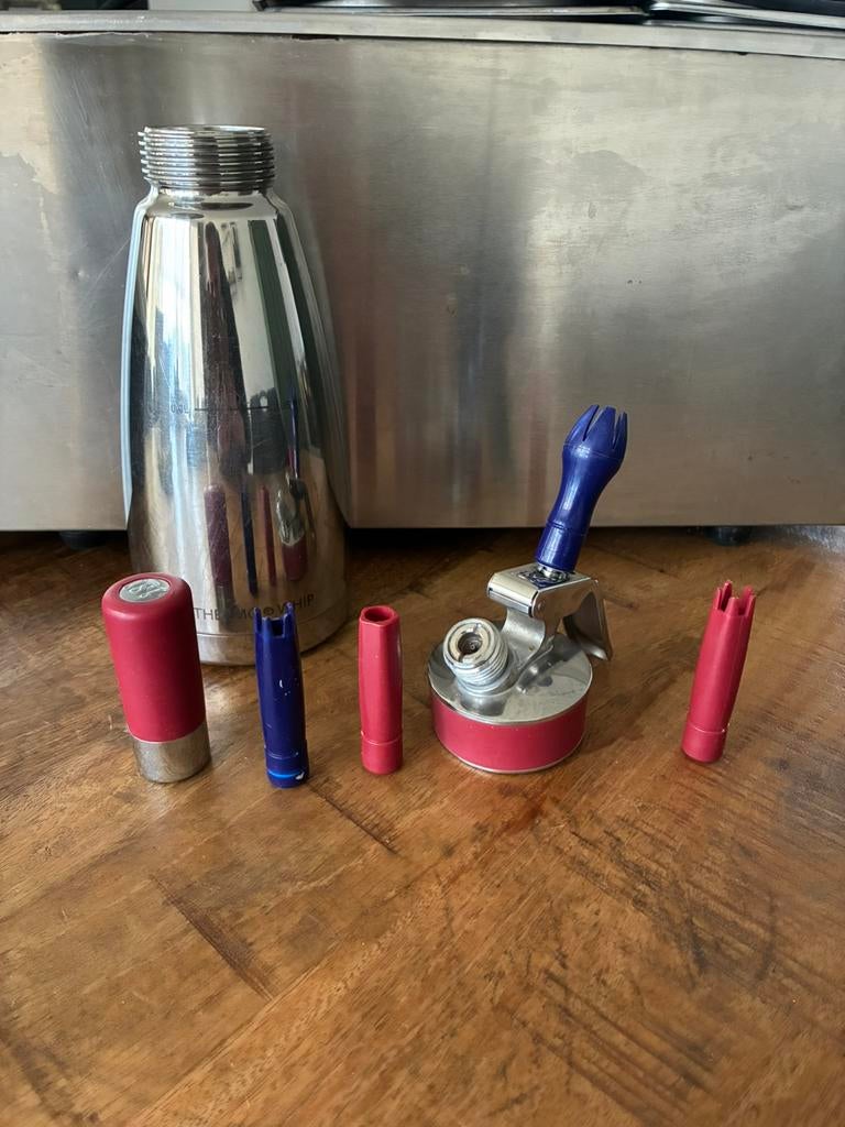 ISI slagroom spuit, Ophalen, Zo goed als nieuw