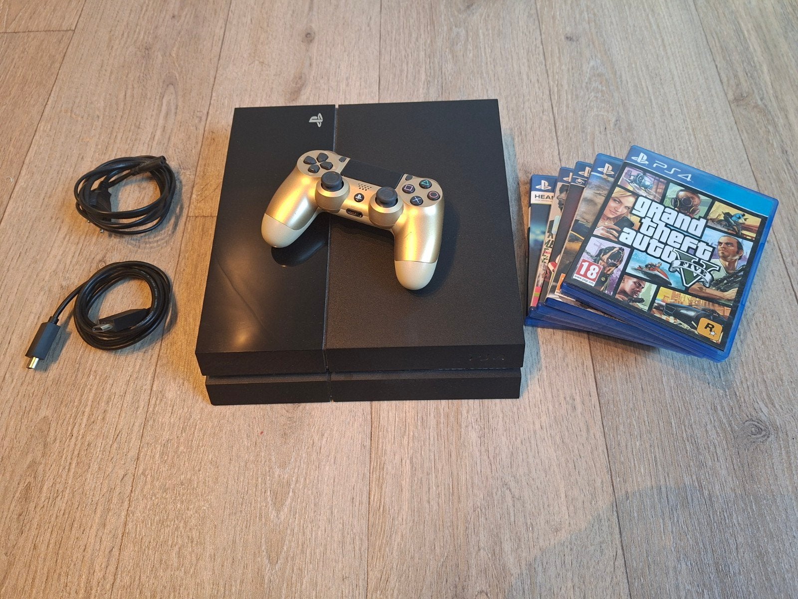 PlayStation 4 (PS4) met controller en 5 games, Spelcomputers en Games, Ophalen of Verzenden, Met 1 controller, Original, 500 GB