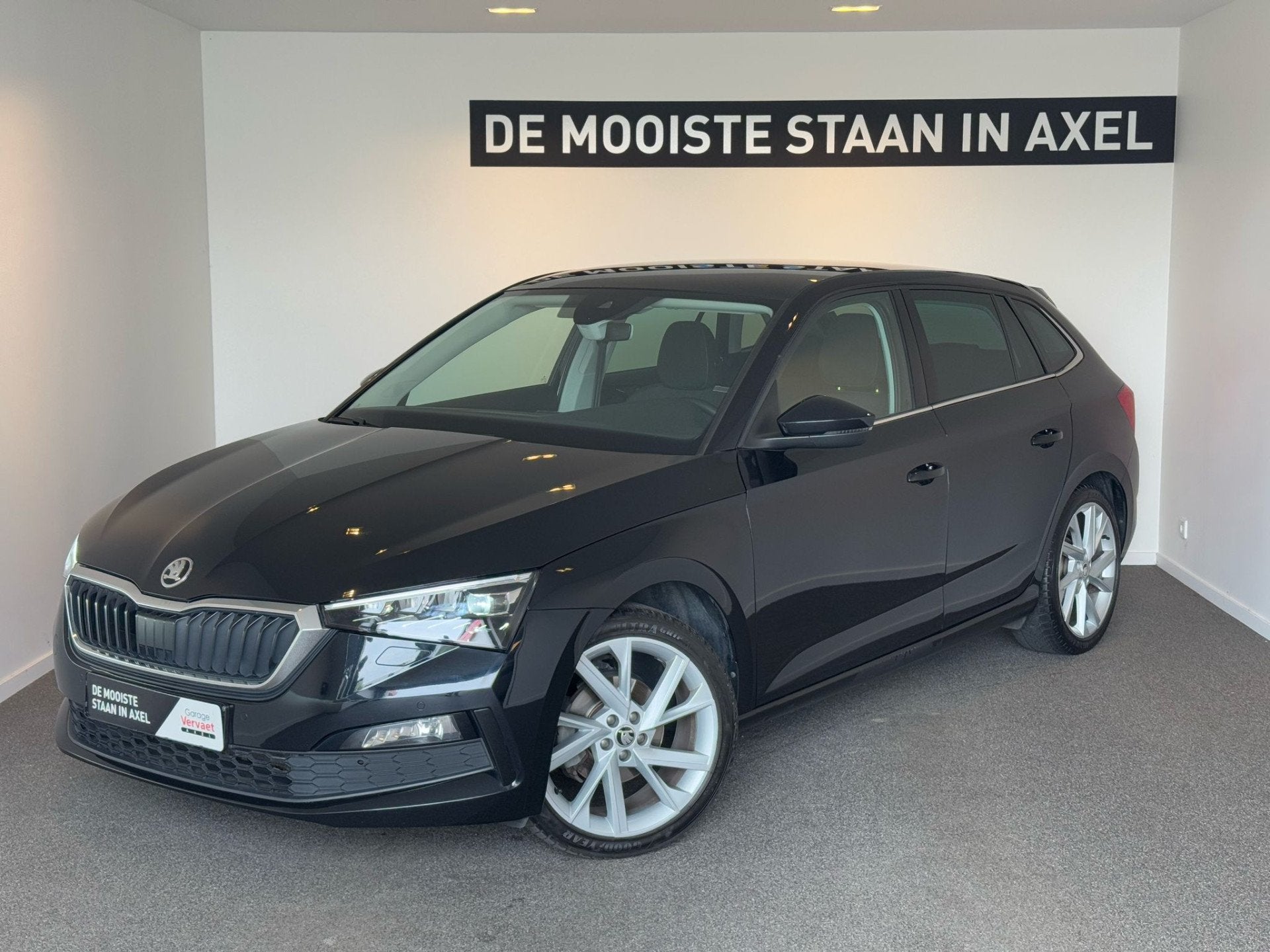 Skoda Scala 1.0 TSI Sport Business, Auto's, Voorwielaandrijving, Gebruikt, 116 pk, Zwart