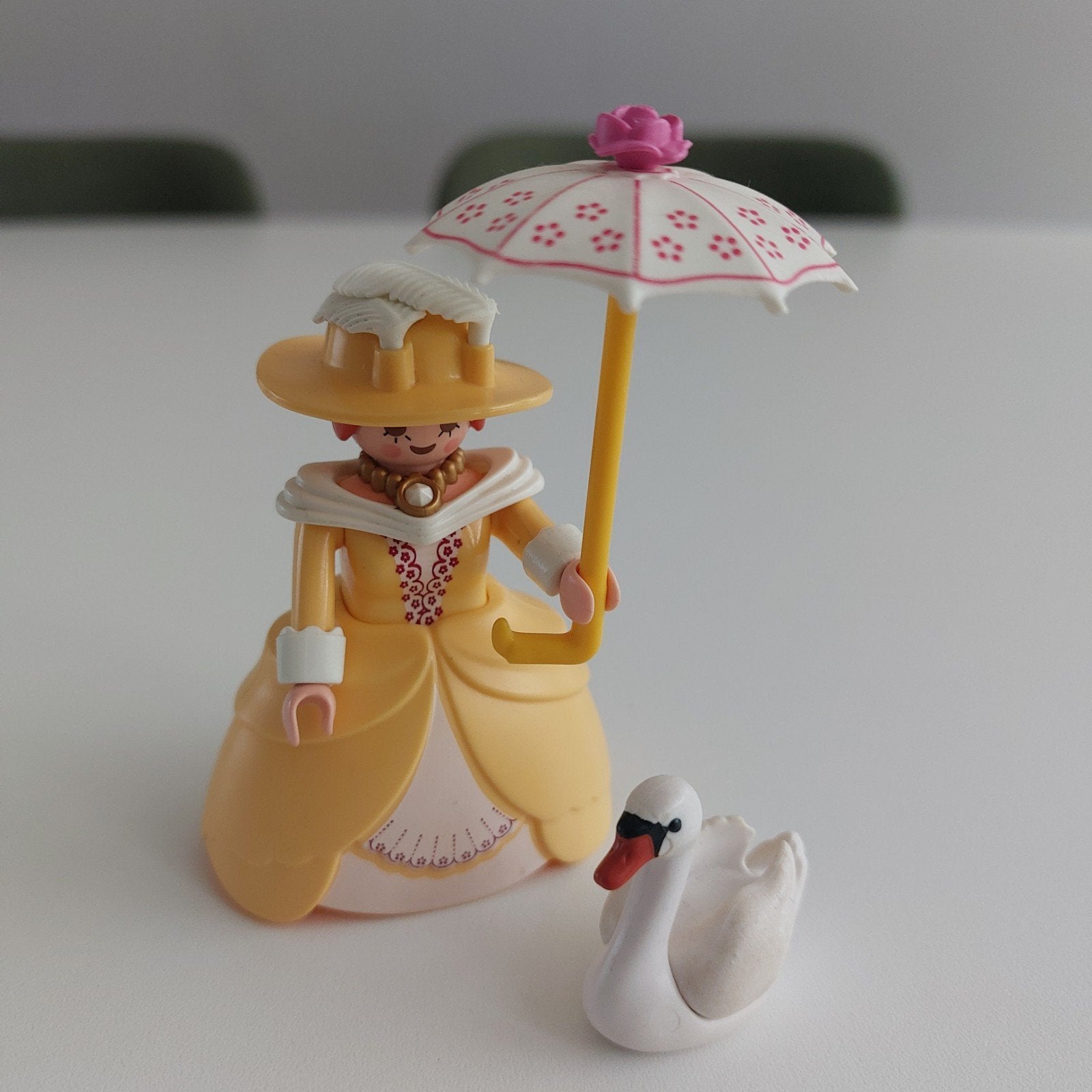 Playmobil Edele dame met zwaan en parasol - 5410, Ophalen of Verzenden, Zo goed als nieuw, Los playmobil