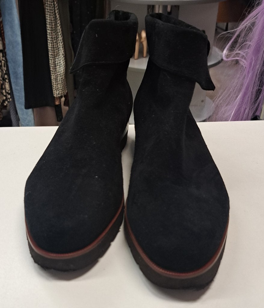 Di Lauro enkellaarzen zwart suede leer hoge zool 40 50627, Kleding | Dames, Di lauro, ., Zwart, Lage of Enkellaarzen