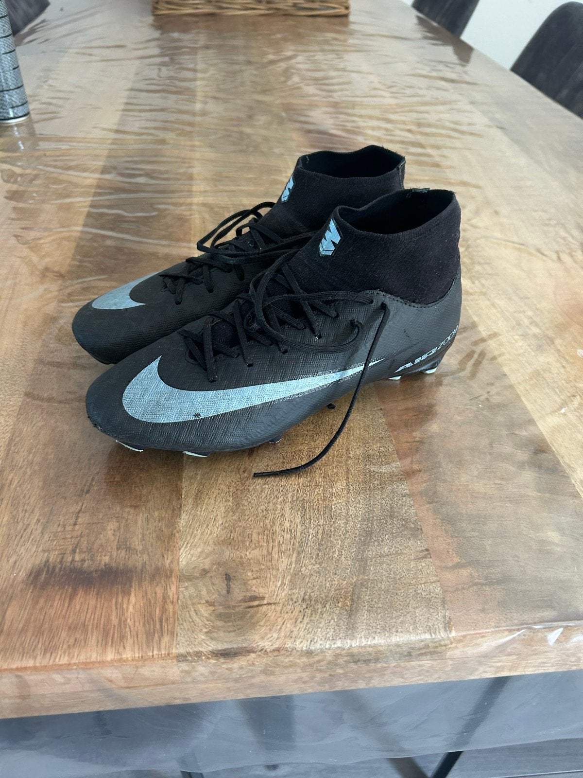 Nike voetbalschoenen - Maat 41, Ophalen of Verzenden, Gebruikt, Schoenen