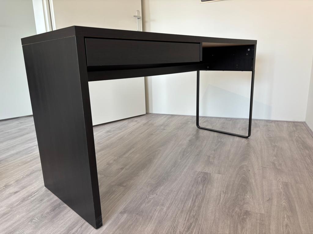 Bureau, Ophalen, Zwart, 50 cm, Zo goed als nieuw