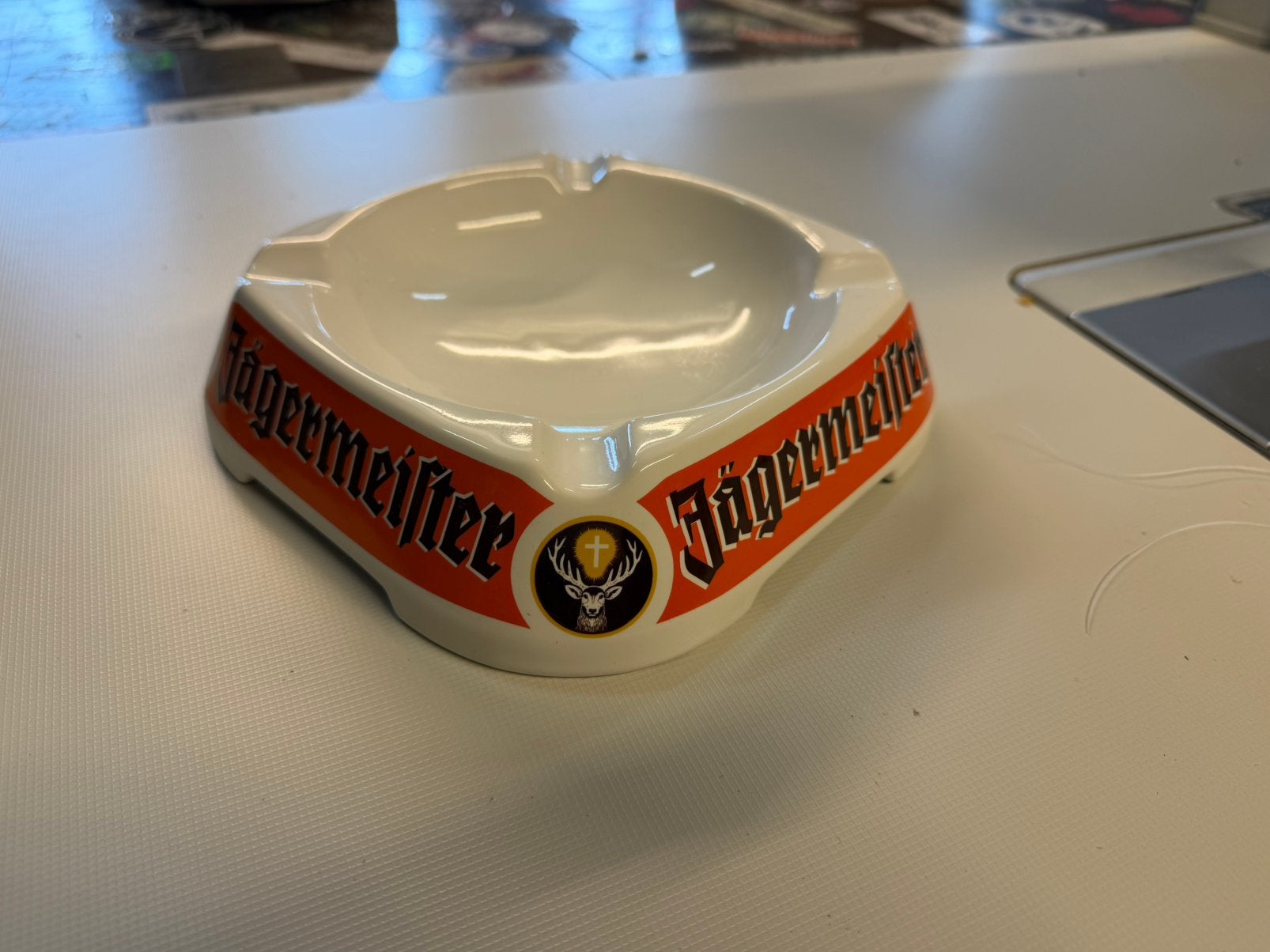 Jagermeister vintage asbak, Verzamelen, Ophalen of Verzenden, Zo goed als nieuw, Gebruiksvoorwerp