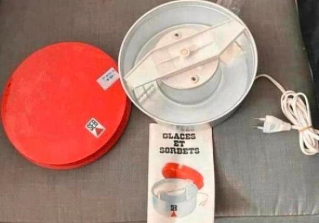 IJsmachine z.g.a.n. met receptenboek, Witgoed en Apparatuur, IJsmachines, Ophalen of Verzenden, Zo goed als nieuw