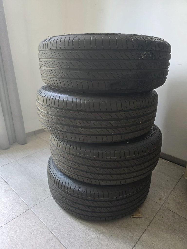 Originele Audi Q5 19 inch wheels Michelin - nieuw/af fabriek, Auto-onderdelen, Banden en Velgen, Banden en Velgen, Nieuw, 235 mm