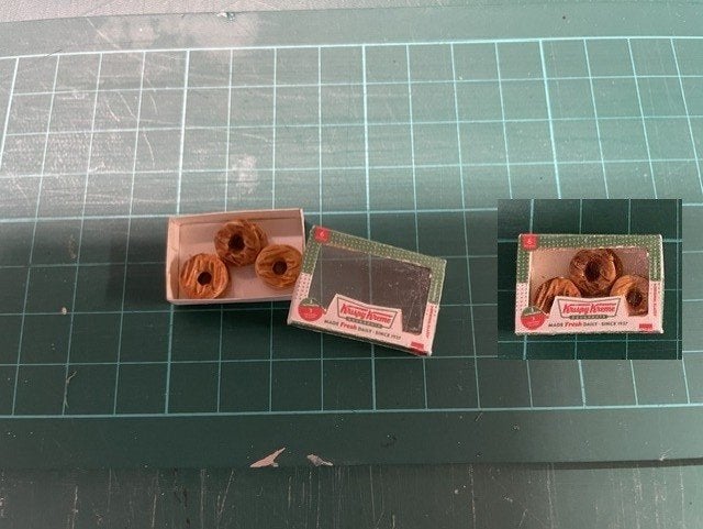 poppenhuis Donuts in doosje, Ophalen of Verzenden, Nieuw, Poppenhuis