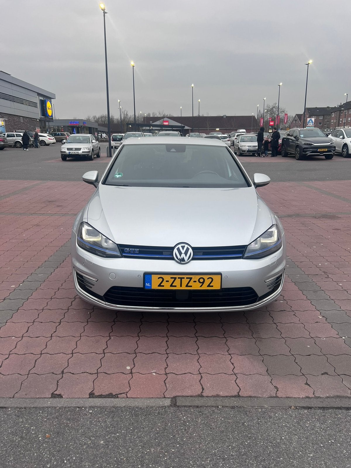 Volkswagen Golf 1.4 TSI Phev 150KW GTE 5D 2015 Grijs, Auto's, 4 cilinders, 1395 cc, 1499 kg, 149 pk