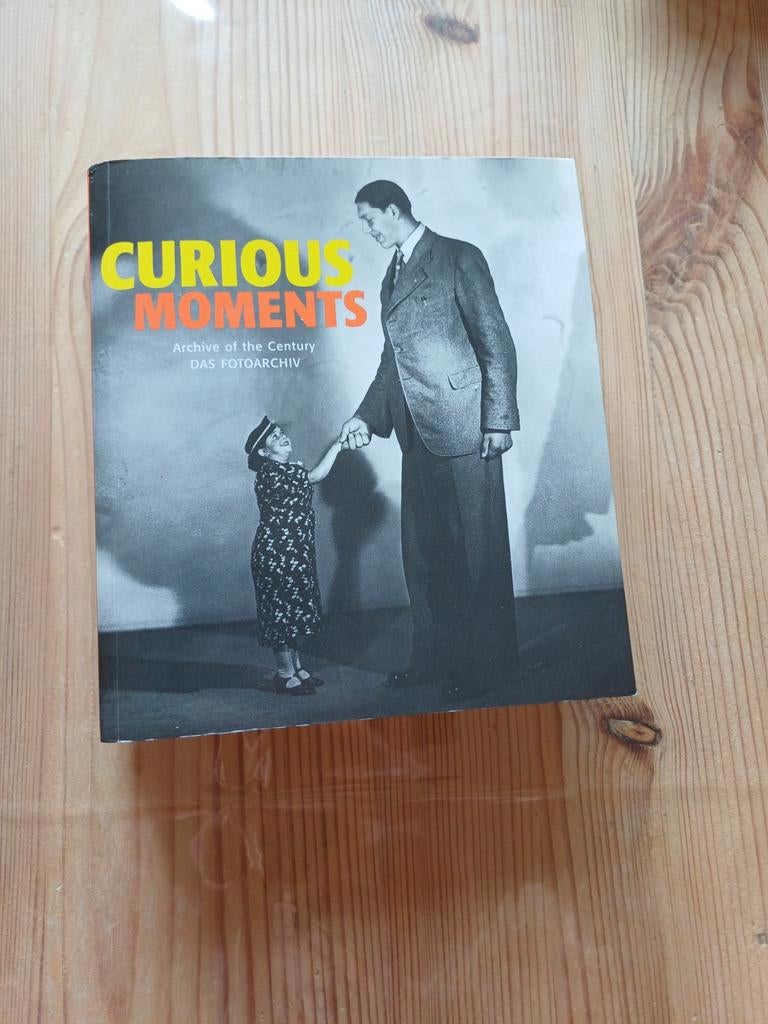 Curious Moments bijzondere foto boek, Ophalen of Verzenden