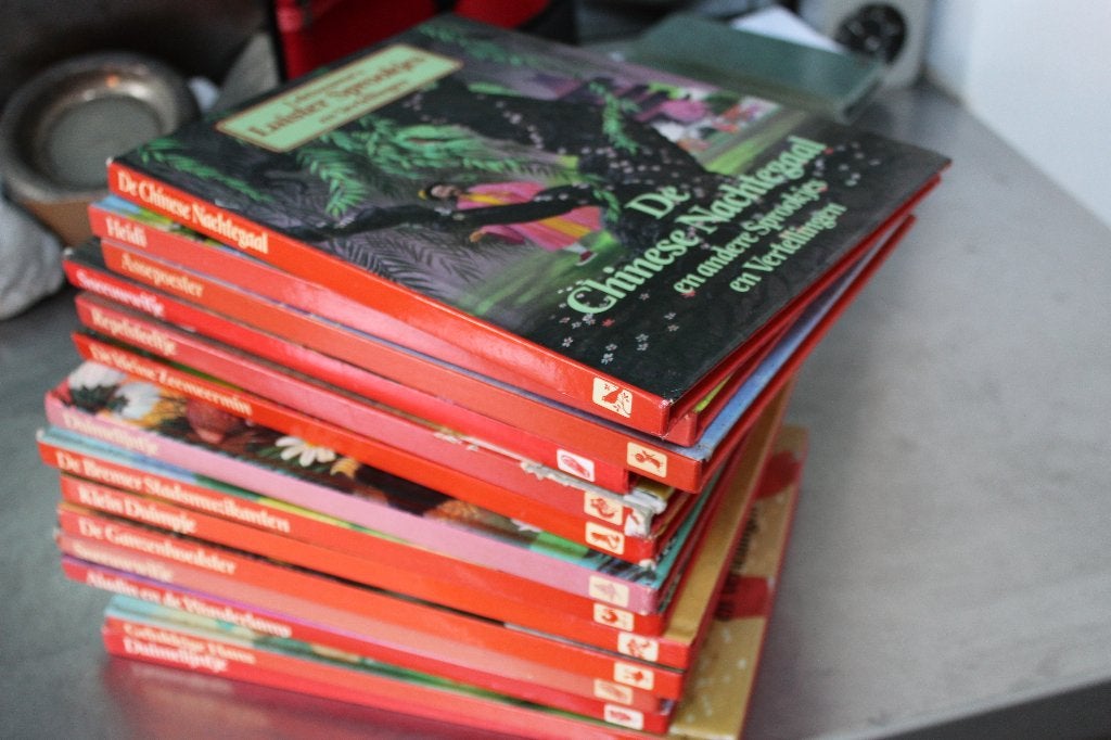 14 Sprookjesboeken met Mooie Plaatjes - Lecturama, Ophalen of Verzenden, Gelezen