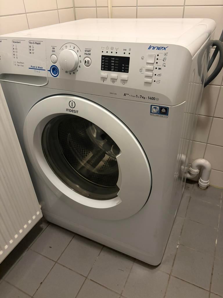 Wasmachine Innes xwa71483, Witgoed en Apparatuur, Wasmachines, Ophalen, 1200 tot 1600 toeren, Gebruikt, 4 tot 6 kg