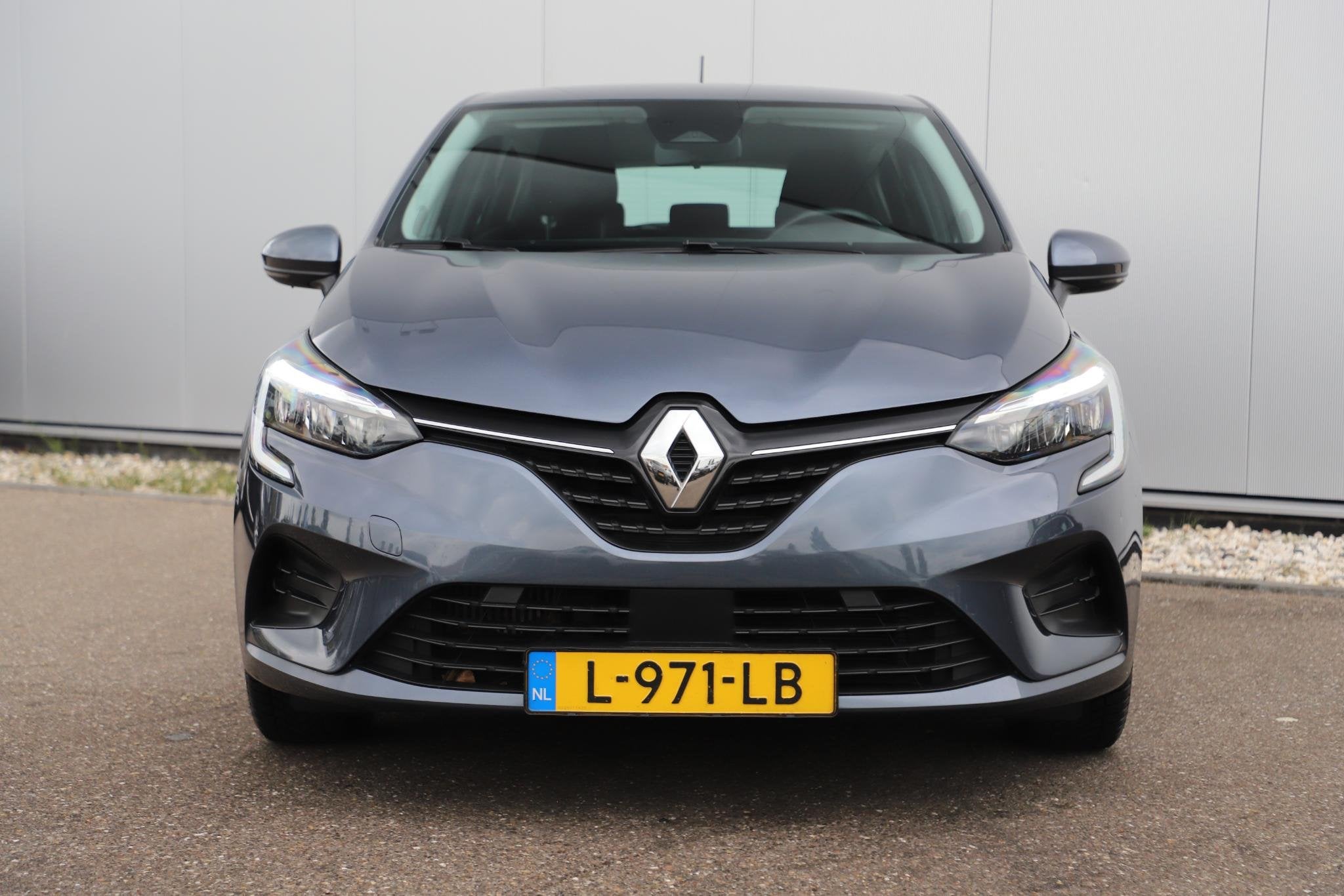 Renault Clio 1.0 TCe Zen 16 inch LMV Navigatie Carplay Andro, Auto's, Renault, Voorwielaandrijving, Stof, Gebruikt, Met garantie (alle)