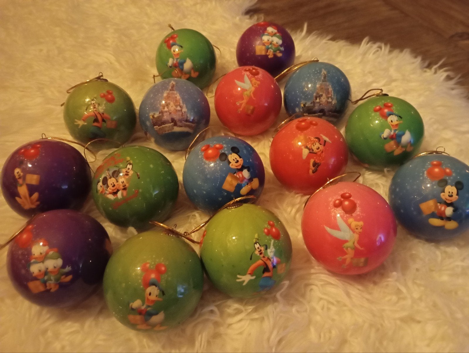 16 DISNEY DIVERSEN BALLEN NU 15€ ZIE FOTO,S., Ophalen of Verzenden