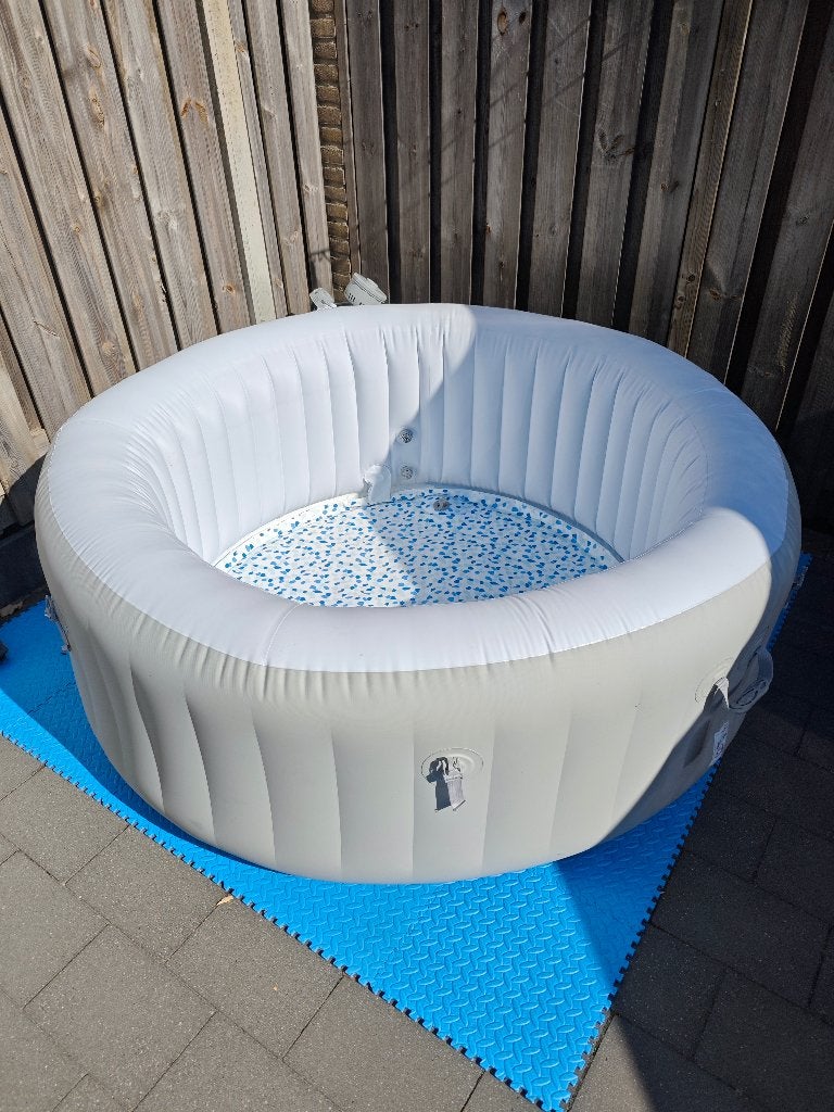 Bestway Lay-Z-Spa Tahiti, Ophalen, Zo goed als nieuw, Afdekzeil, Opblaasbaar