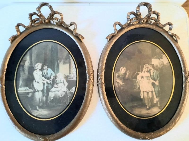 2 Antieke grote gips goudvergulde striklijsten met glas, Huis en Inrichting, Ophalen of Verzenden, Gebruikt, Wandhanger