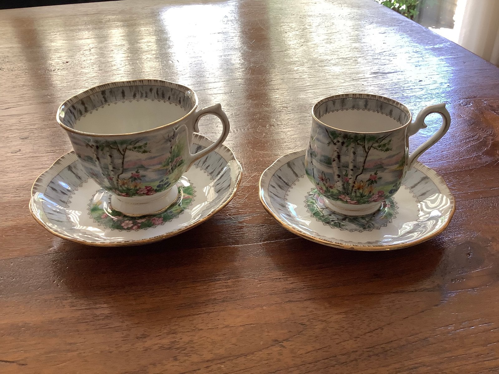 Royal Albert, Ophalen of Verzenden, Zo goed als nieuw, Overige stijlen, Kop(pen) en/of Schotel(s)