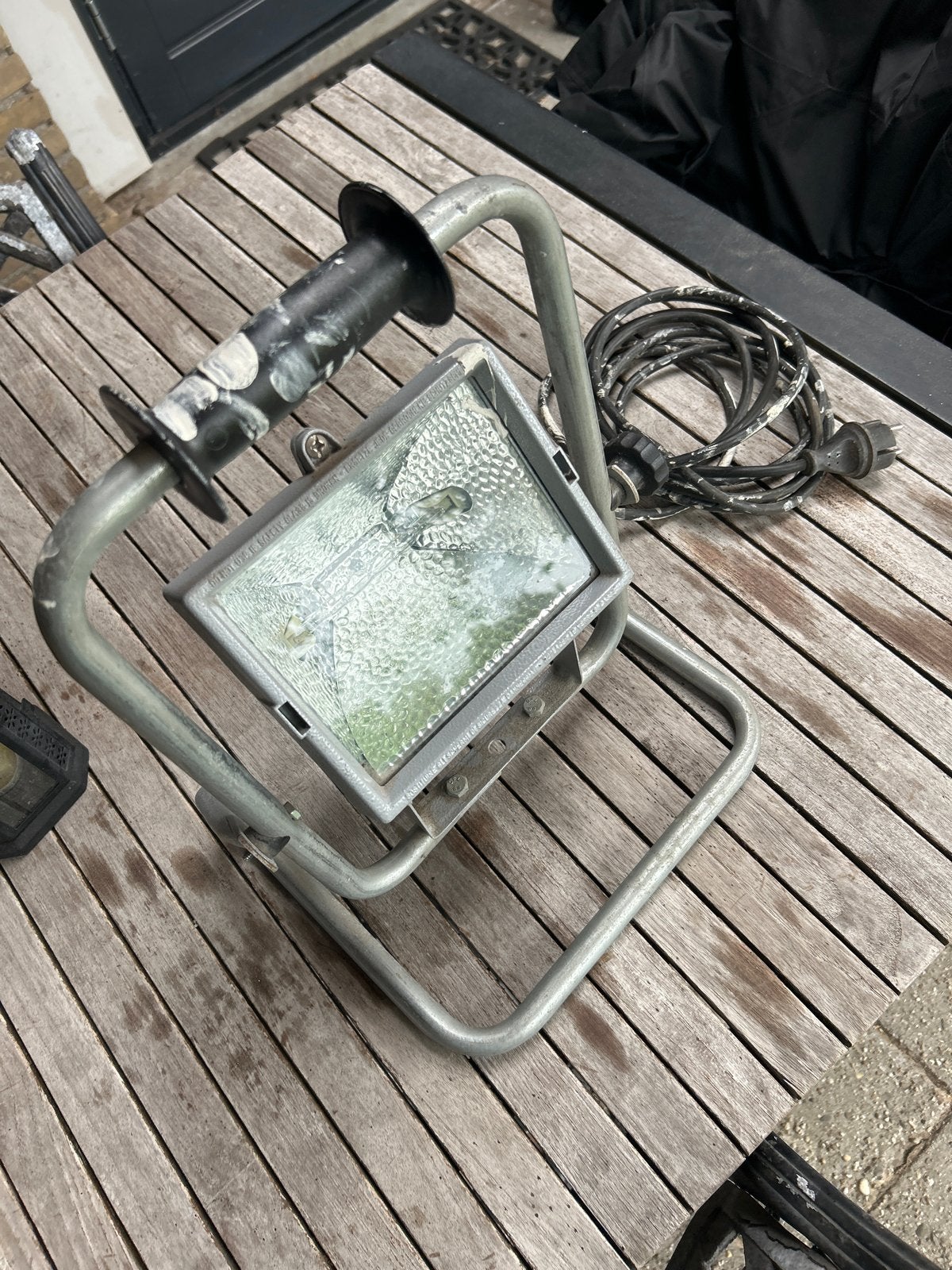 Halogeen bouwlamp 500W met handvat en snoer, Ophalen of Verzenden, Gebruikt, 500 watt of meer, Lamp met armatuur