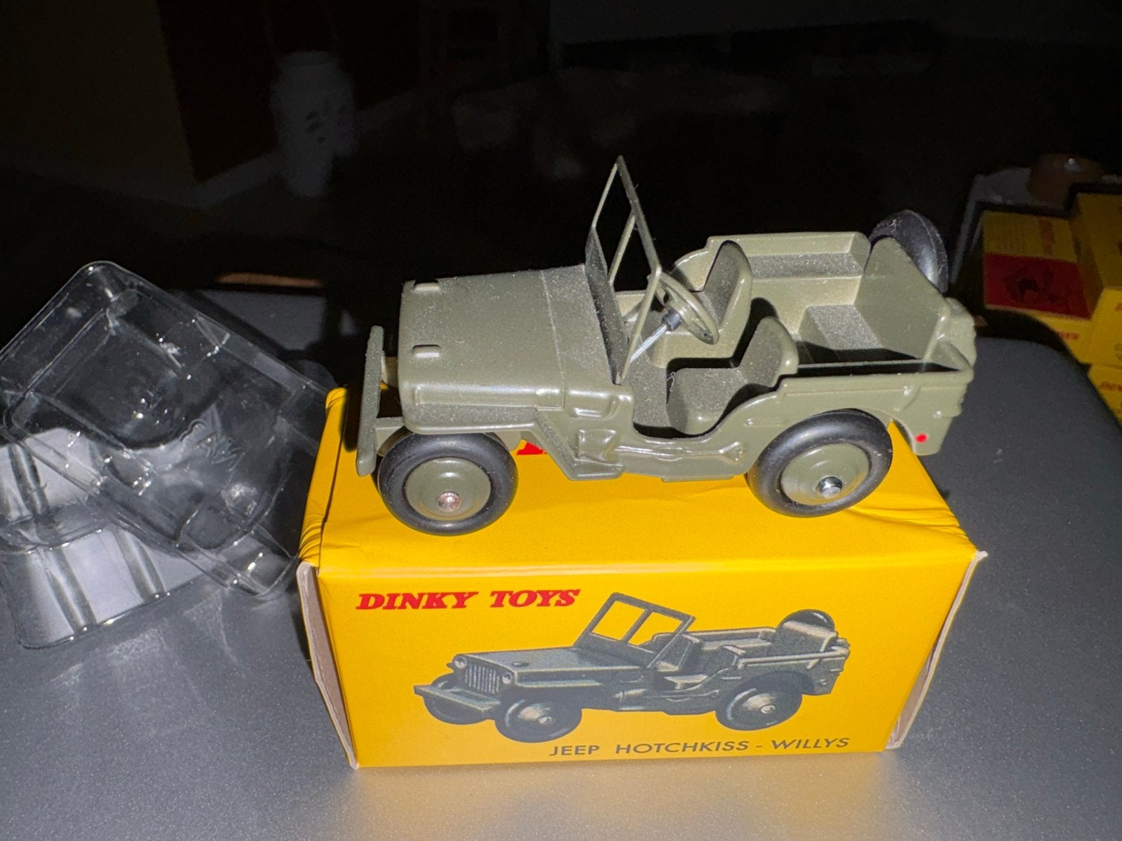 Dinky Toys Jeep Hotchkiss-Willys 80 B - Zo goed als nieuw, Hobby en Vrije tijd, Ophalen of Verzenden, Nieuw, Auto, Dinky Toys