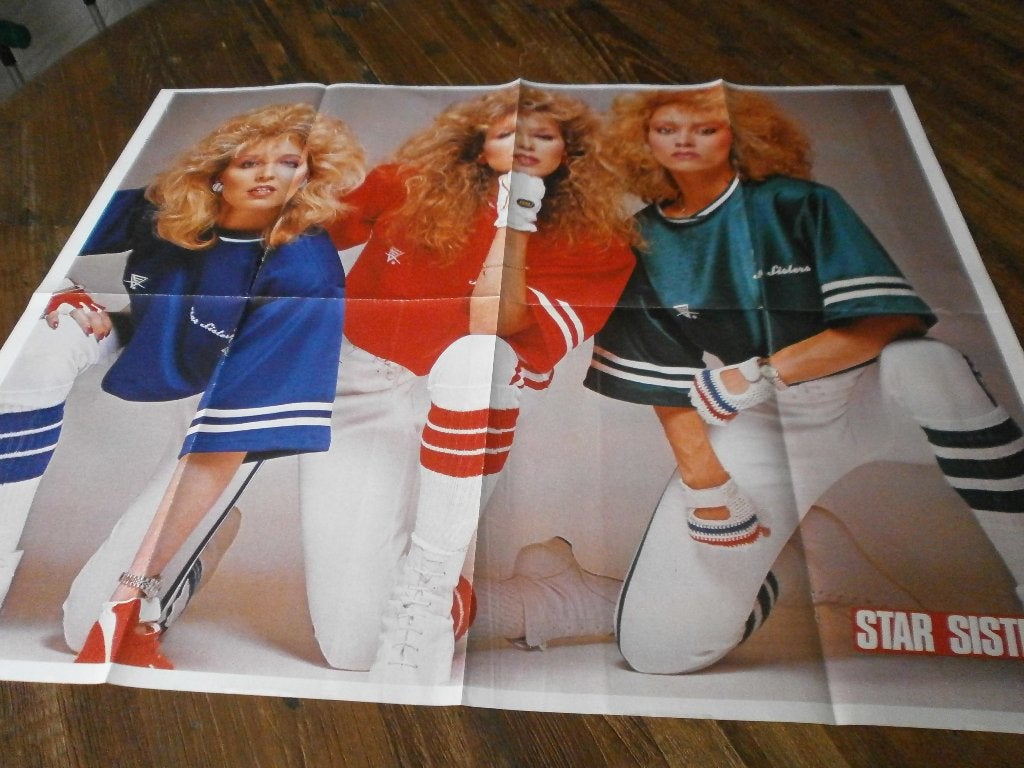 leuke xl poster jr 80  Star Sisters o.a Patricia Paay, Verzenden, Zo goed als nieuw, A1 t/m A3, Muziek