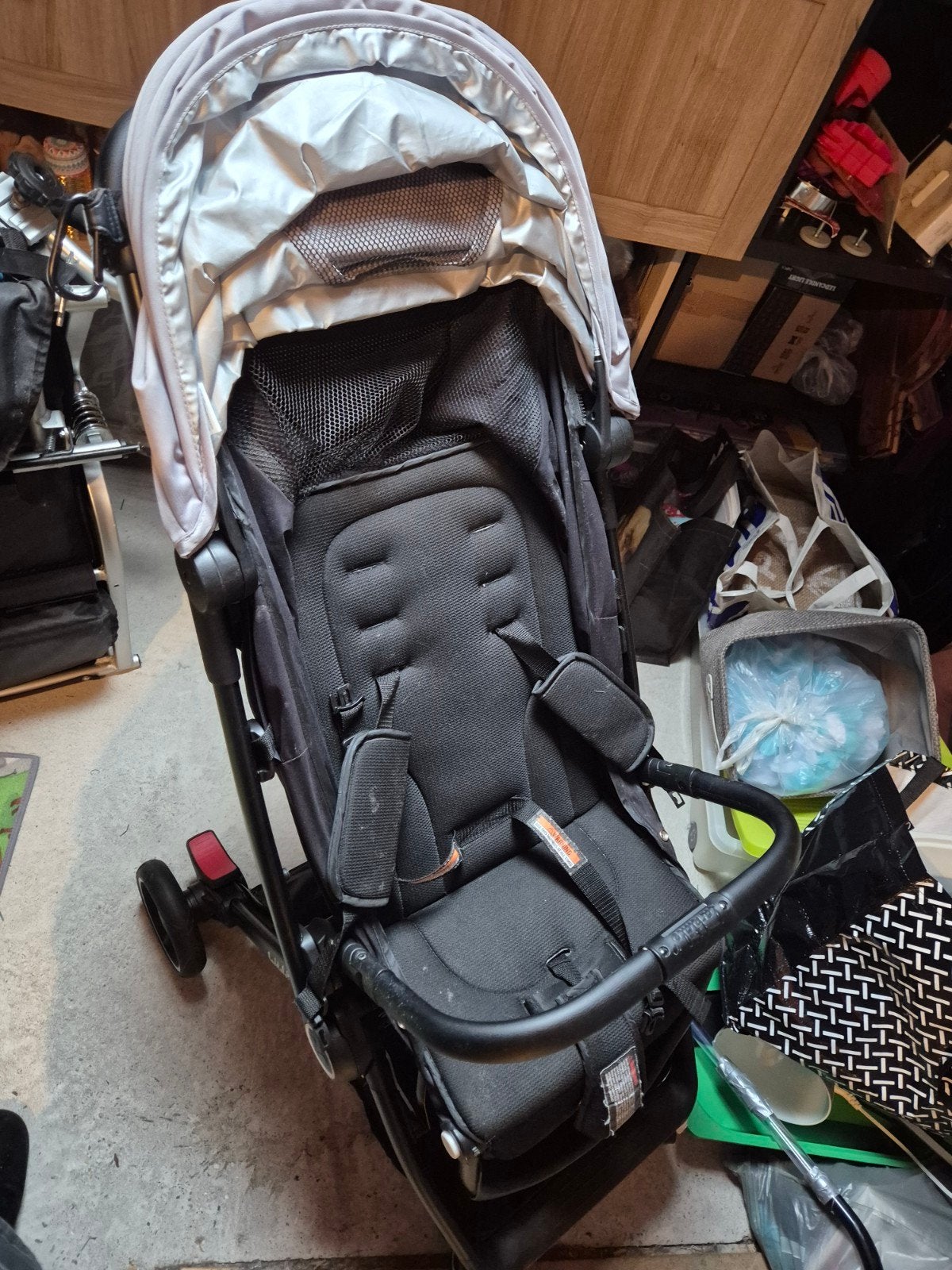 Fijne buggy, Kinderen en Baby's, Buggy's, Ophalen, Zo goed als nieuw, Overige merken, Verstelbare rugleuning