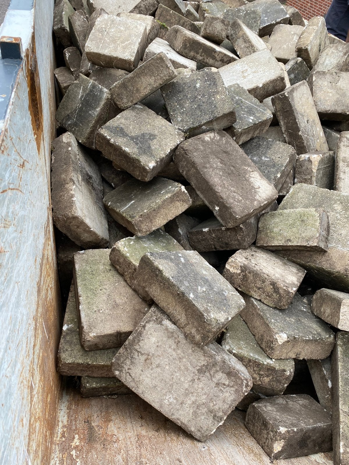 Klinker gratis af te in Assendelft binnen 1 week, Ophalen, Gebruikt, Beton, Klinkers