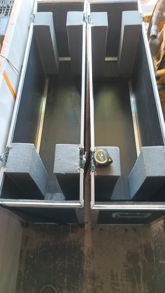 flight case 2 delig, Ophalen, 4W6, Overige instrumenten, Zo goed als nieuw
