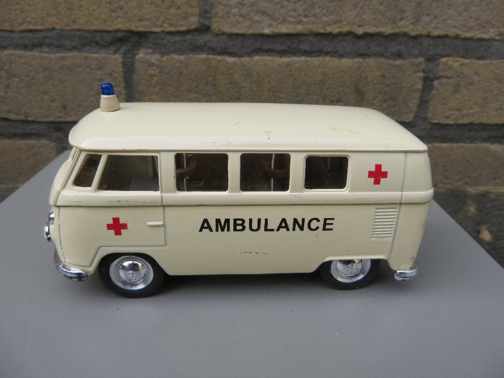 Welly Volkswagen T1 Transporter AMBULANCE  1:43, Ophalen of Verzenden, Gebruikt, Auto, Overige merken